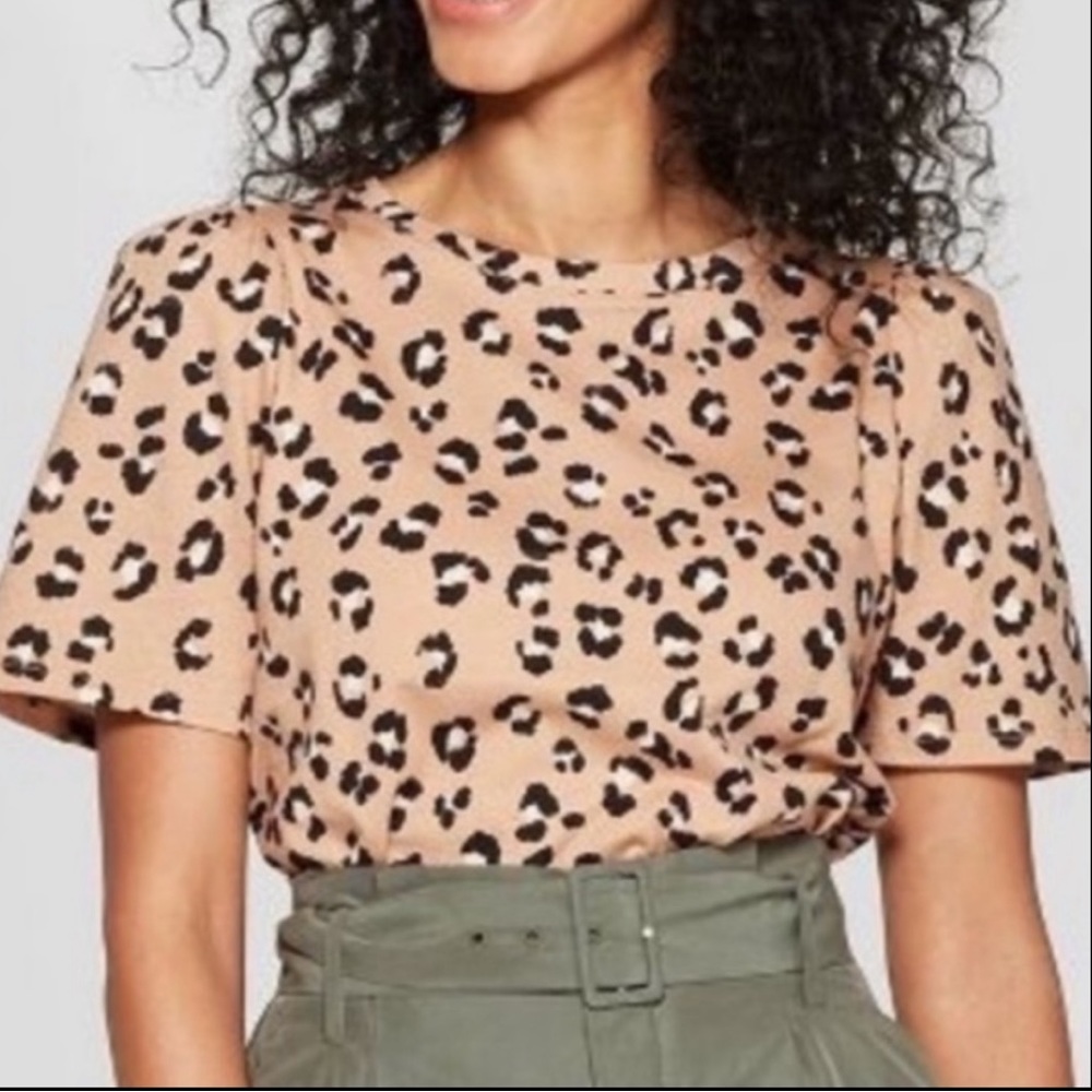 A new day leopard top NWT